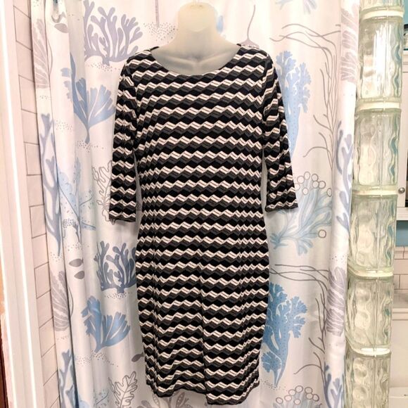 Calvin
Klein Black White Grey Zigzag Shift Dress Sz 6 - Picture 1 of 8